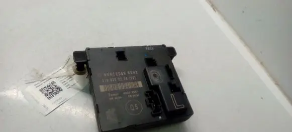 Mercedes-Benz CLS C219 Door control unit/module 2198200226