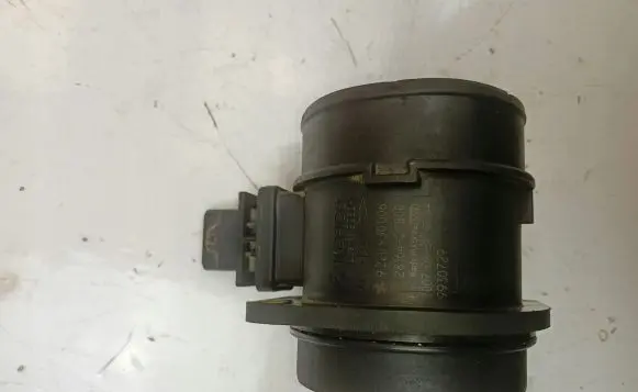 KIA Carens II Mass air flow meter
