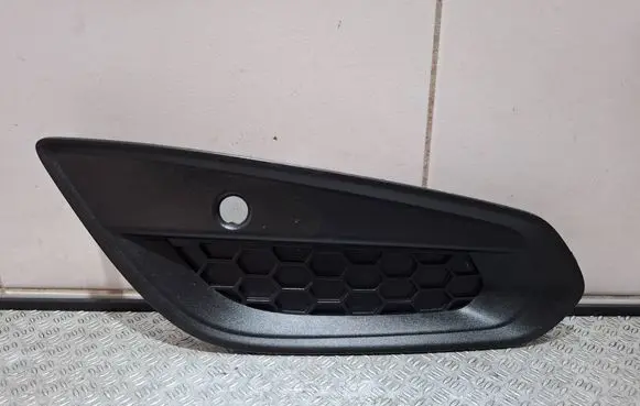 Volvo S60 Front bumper lower grill 31294132