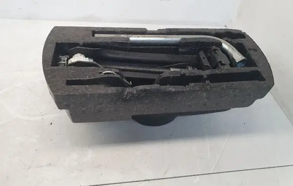 Volkswagen Golf V Tool box 1J0012115 1J0012115AE