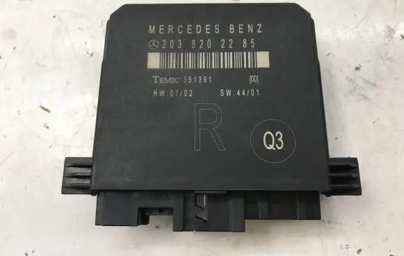 Mercedes-Benz C W203 Door control unit/module A2038202285 2038202285