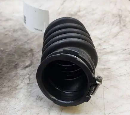 Volvo S60 Air intake hose/pipe BG919C623FA