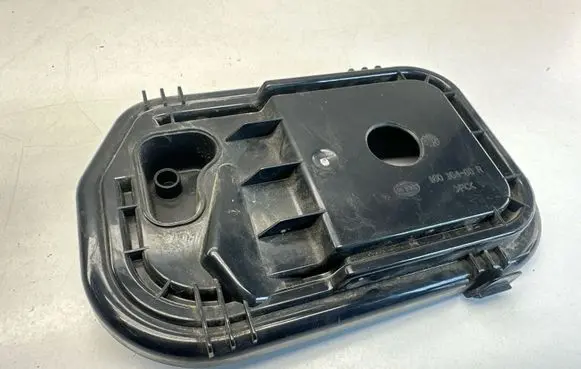 Audi A6 S6 C6 4F Headlight/headlamp dust cover 16016400