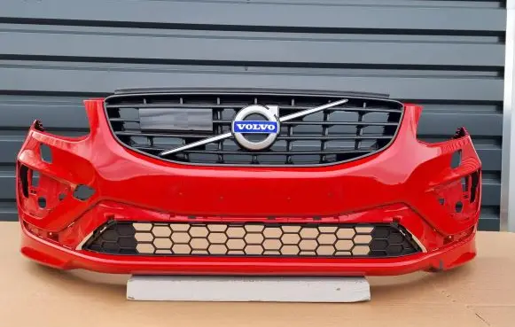 Volvo XC60 Front bumper 31383105