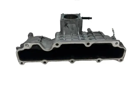 Toyota RAV 4 (XA40) Intake manifold