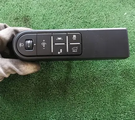 KIA Pro Cee'd III Central console control unit 93700-J7140
