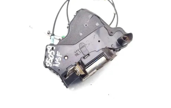 Toyota Hilux (AN10, AN20, AN30) Front door lock
