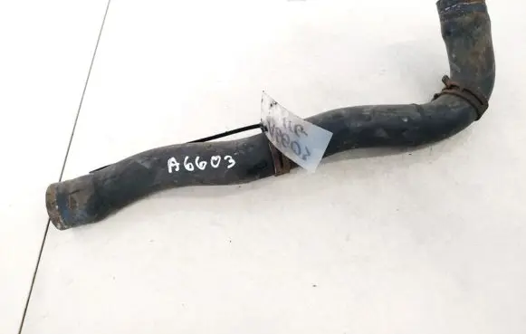 Volkswagen Polo III 6N 6N2 6NF Engine coolant pipe/hose