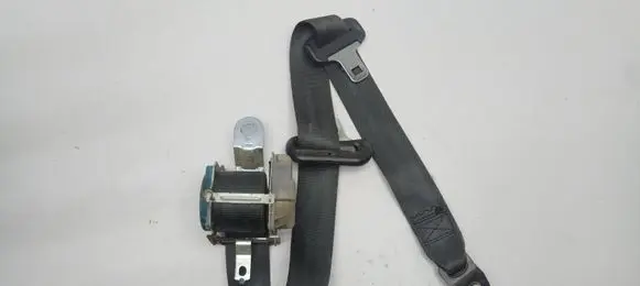 Hyundai i30 Rear seatbelt 898202L000