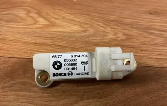 Mini One - Cooper R50 - 53 Airbag deployment crash/impact sensor 6914304 050602 0285002082