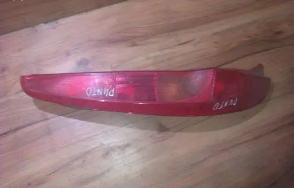 Fiat Punto (188) Rear/tail lights