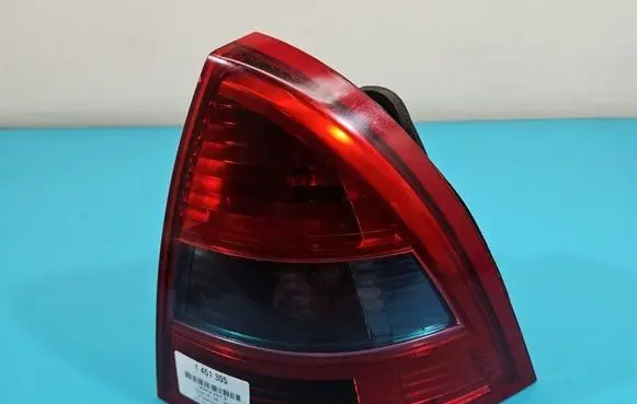 Rear/tail lights