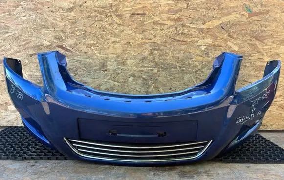 Opel Zafira B Front bumper
