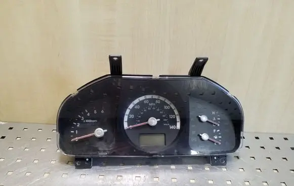 KIA Sportage Speedometer (instrument cluster) 940011F361