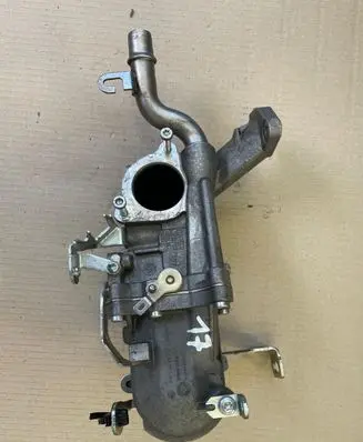 Citroen DS5 EGR valve cooler VP9plh19206ak SB9plh19206qa