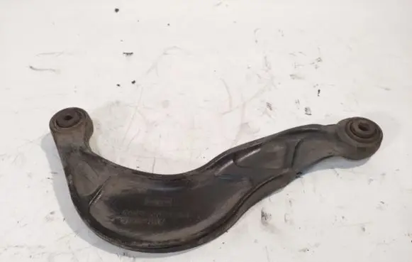 Rear control arm