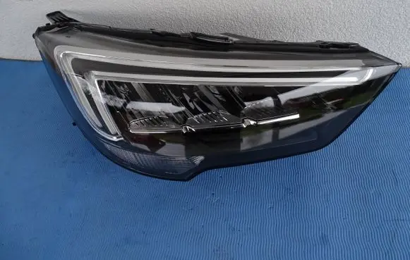 Opel Crossland X Headlight/headlamp 39153539