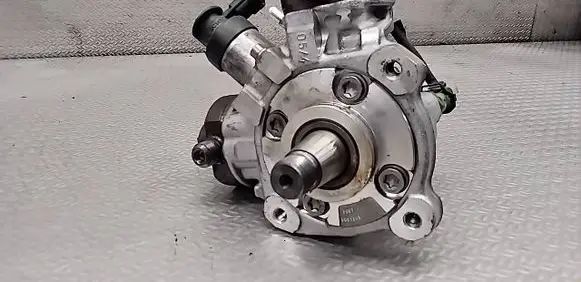 Jaguar XJ X351 Fuel injection high pressure pump 0445010614 9X2Q9B395CA
