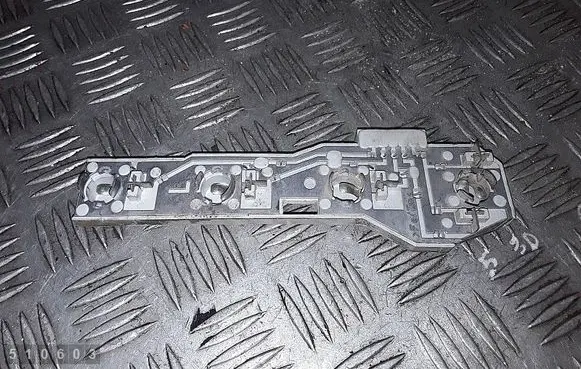 Skoda Fabia Mk1 (6Y) Tail light bulb cover holder 6y9945257
