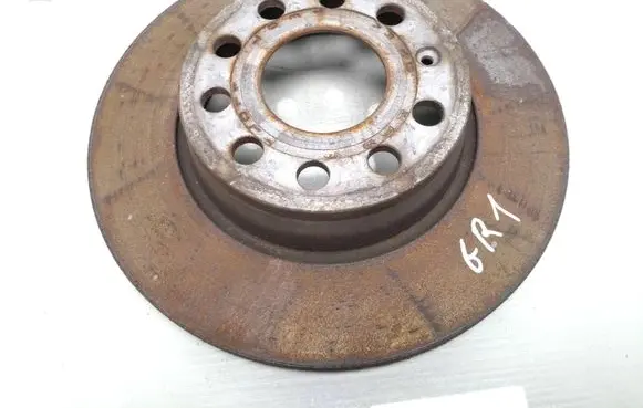 Volkswagen Golf VII Rear brake disc