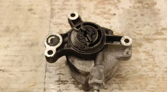 Volvo V50 Vacuum pump