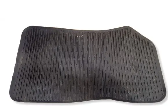 BMW 1 E81 E87 Front floor mat 51472239583