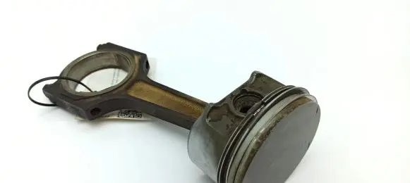Jaguar XJ X308 Piston with connecting rod