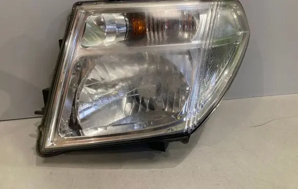 Nissan Pathfinder R51 Headlight/headlamp