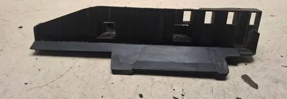 Audi A4 S4 B6 8E 8H Battery bracket 8E1805229A