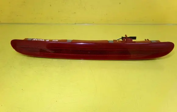 Opel Astra J Third/center stoplight 13262019
