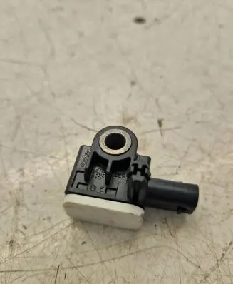 Jeep Grand Cherokee Airbag deployment crash/impact sensor A1668210151