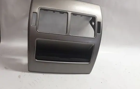 Jaguar XF Rear air vent grill 8X235467446