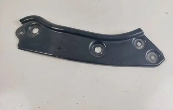 Radiator support slam panel bracket