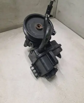 Mercedes-Benz Sprinter W906 Power steering pump 7693900525 A0064667801