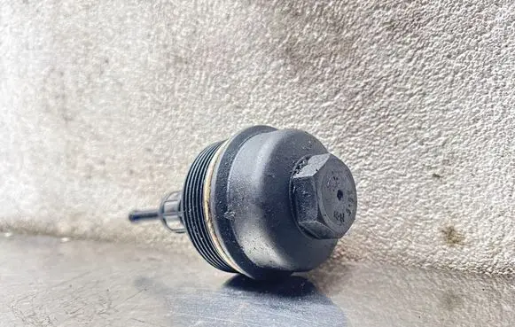 Opel Zafira A Oil filter cover 90571724