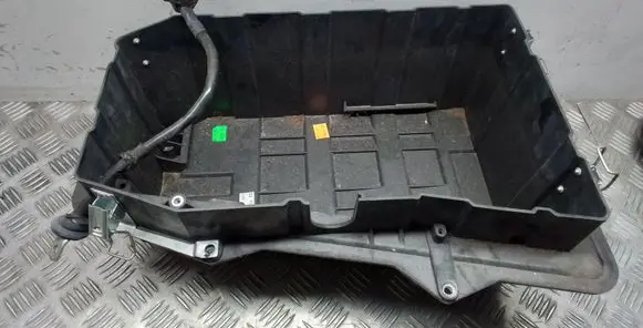 Porsche Cayenne (92A) Battery box tray 7P0801283