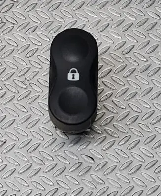 Dacia Sandero Central locking switch button 870250 48080087