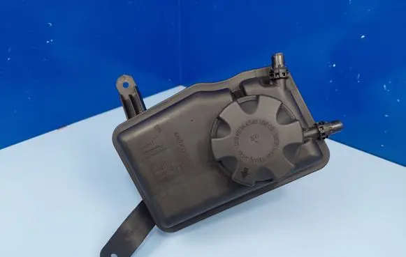 BMW 6 E63 E64 Coolant expansion tank/reservoir 8MA376789 8MA376789731