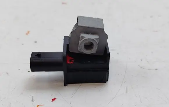 BMW 5 F10 F11 Airbag deployment crash/impact sensor 6577922417704