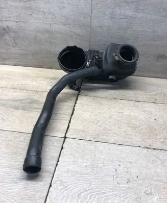 Mercedes-Benz C W204 Turbo air intake inlet pipe/hose A6510900437 A6510940697 446360600