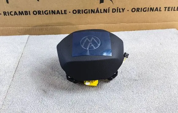 Volkswagen Arteon Steering wheel airbag 5NA880201E 311733399H44 JDDAB0129