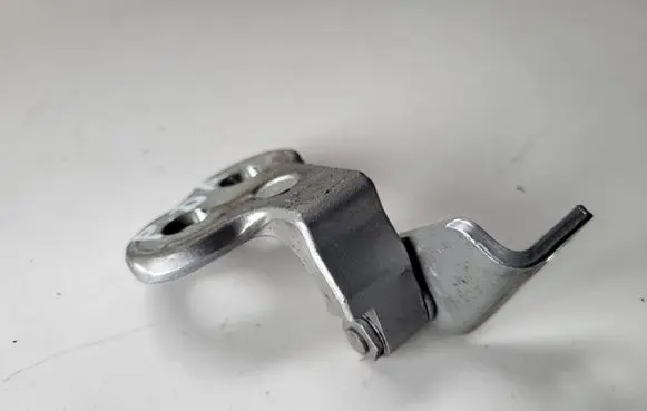 Ford C-MAX II Front door lower hinge 