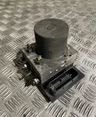 BMW X5 E53 ABS Pump 6773012