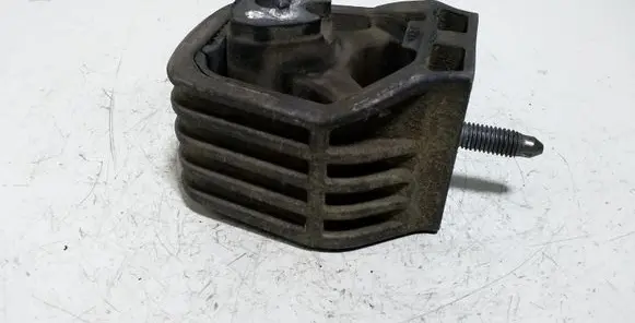 Mercedes-Benz A W169 Engine mount bracket A1692401017