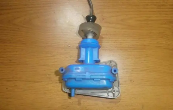 Audi 80 90 B3 Central locking vacuum pump 893862123 893862153d
