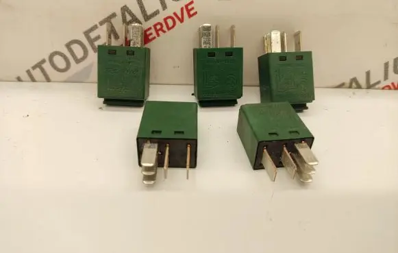 BMW X6 E71 Window wiper relay 6980177 61366980177