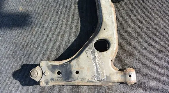 Opel Astra H Front lower control arm/wishbone