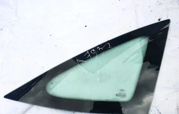 Ford Focus Rear side window