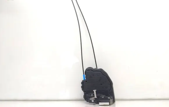 Toyota Auris E180 Rear door lock A084219
