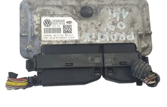Skoda Praktik (5J8) Engine control unit/module 03C906024R 03C906024F 7V4383M8J
